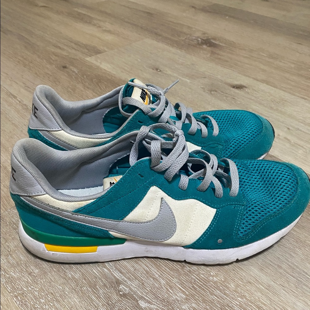 Men’s Nike Internationalist Size 11